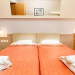 Sovereign 5*