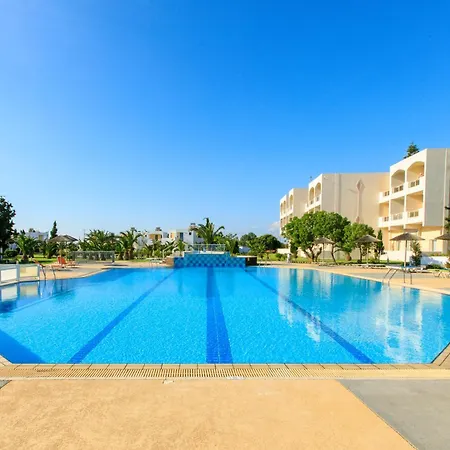 מלון Sovereign 5*