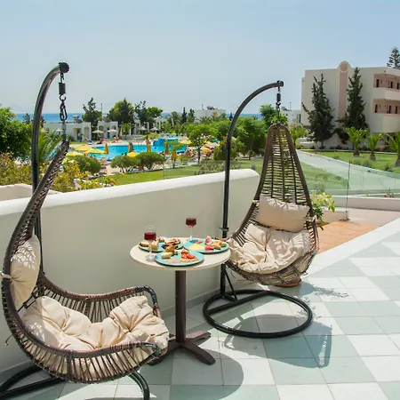 Sovereign 5*